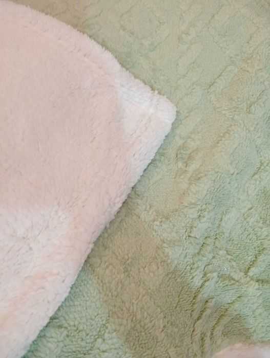 Koc sherpa dwustronny gruby baranek pled narzuta 200x230cm.