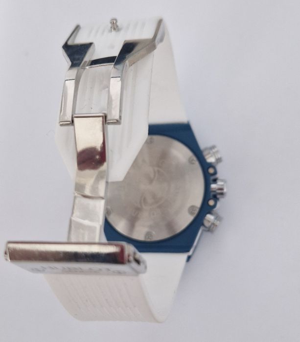 Relógio magnífico, novo e nunca usado.