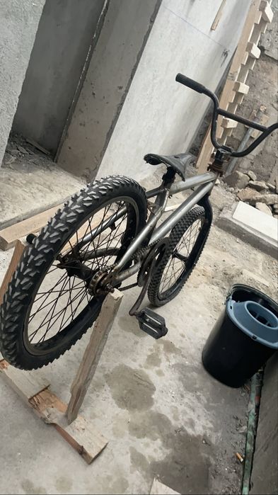 Bmx com pneus de trilha