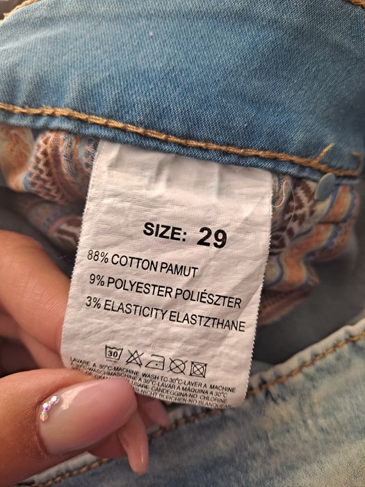 Spodenki jeansowe