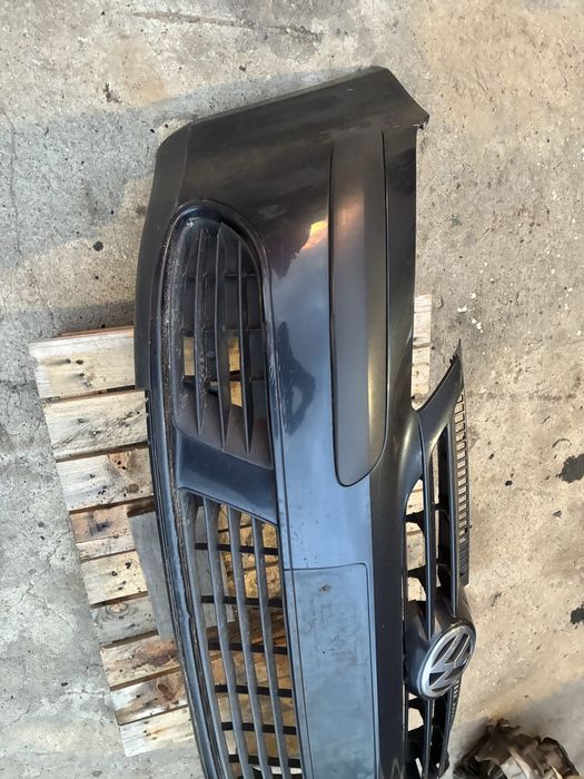 Zderzak przod VW Golf plus 06r kpl z grilem