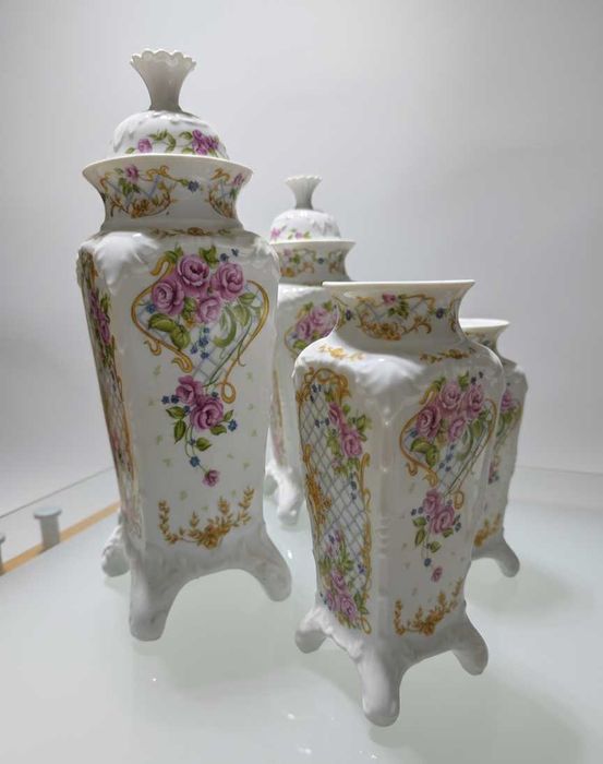 Conjunto de 4 peças de porcelana