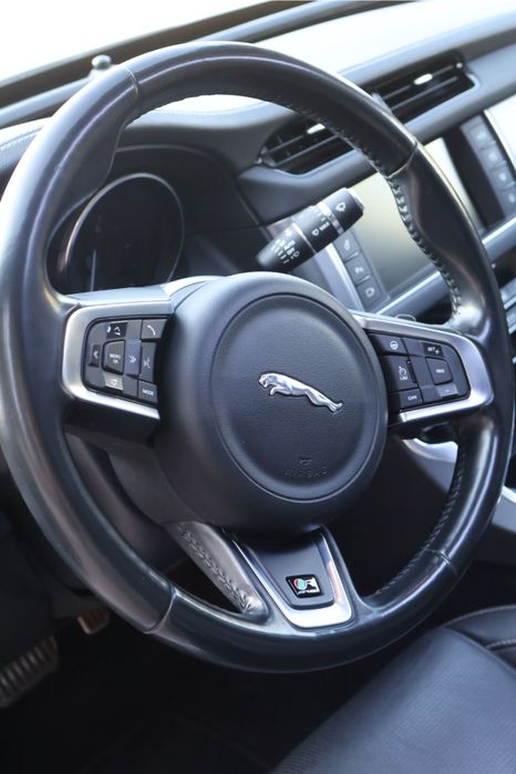 Jaguar XF R-Sport 2.0d
