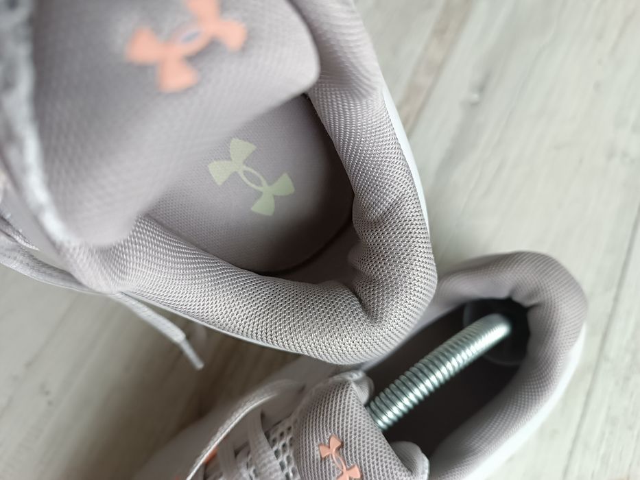 Buty do biegania Under Armour 42r