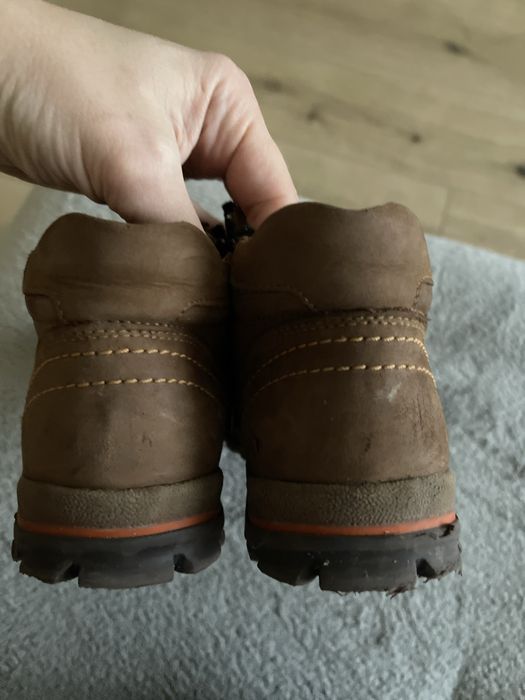 Buty dla chłopca.