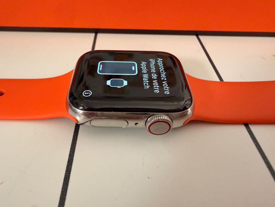 Apple Watch 6 40 mm Hermes Stalowy GPS/Cellular