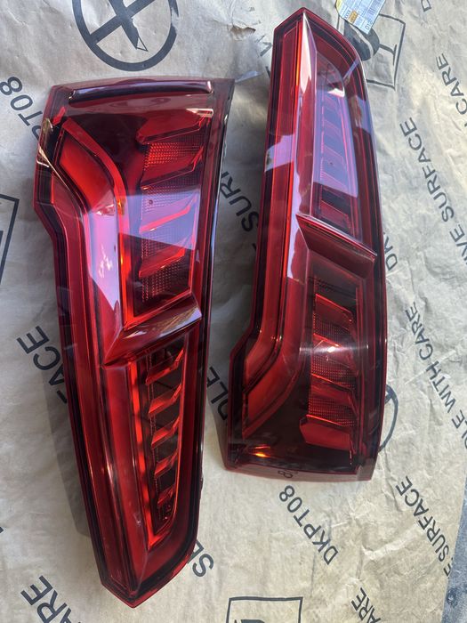 Стопы, фонари комплект Audi Q5 80a Європа matrix 80A945094 80A945094