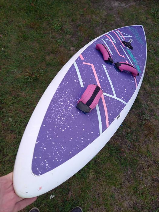 Deska windsurfingowa COBRA Radical 260, stateczik carbon, paleta, stopa masztu.
