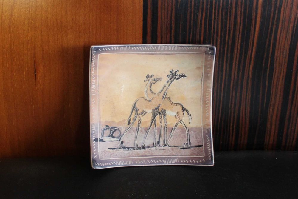 Vide poche decorativo africano esculpido em pedra-sabão, anos 60