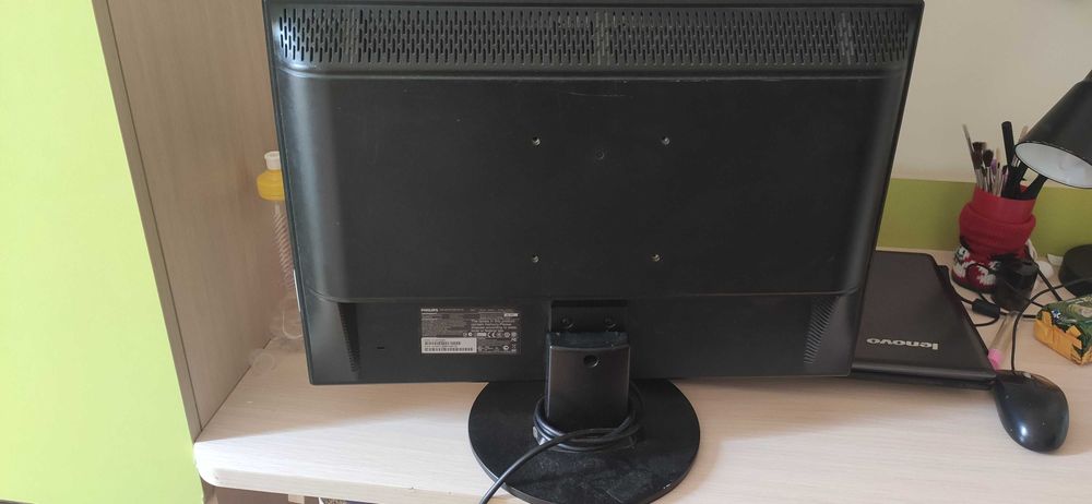 Monitor Samsung 22 cali w super stanie
