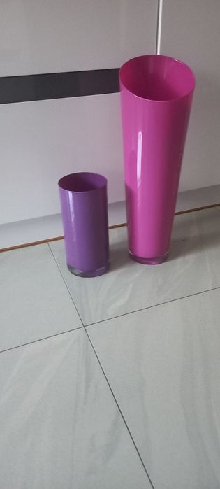 Sprzedam dwa  wazony