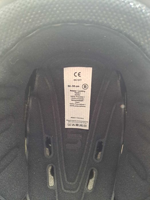 Шолом гірськолижний UVEX продам б/у  розмір 52-55