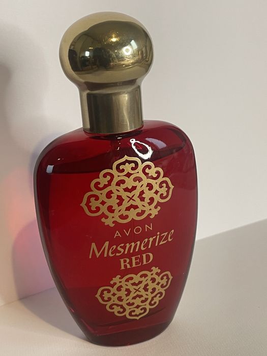 Mesmerize Red dla Niej Avon UNIKAT