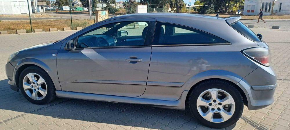 Opel Astra GTC 1.3 CDTI