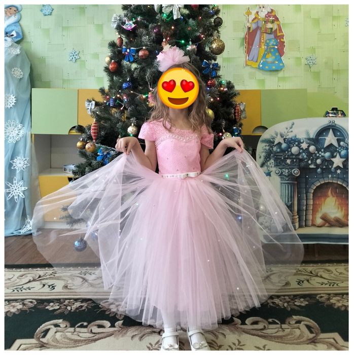 Продам святкове плаття ! Сніжинка ! Сукня , новий рік