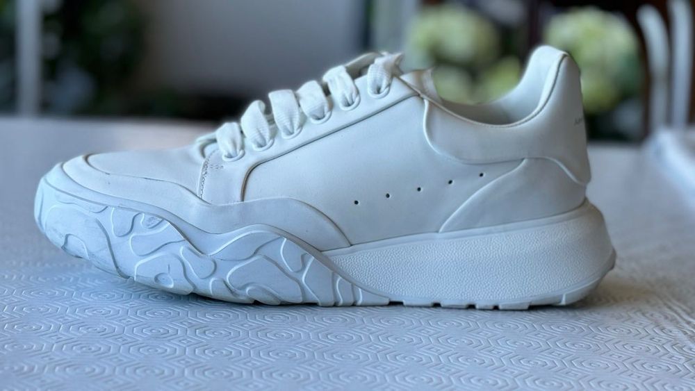 Ténis Alexander McQueen originais como novos