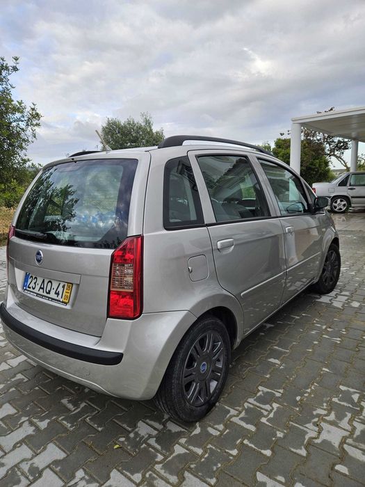 Fiat Idea 1.2 5P Gasolina - Muito bem conservado foto 4