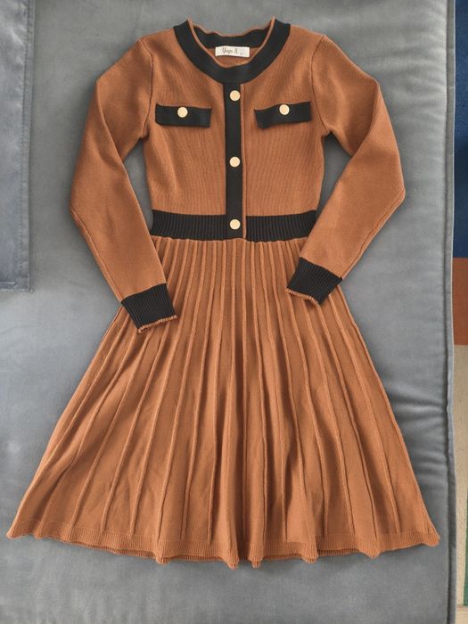 Sukienka  8-9 lat wiskoza z bawełną