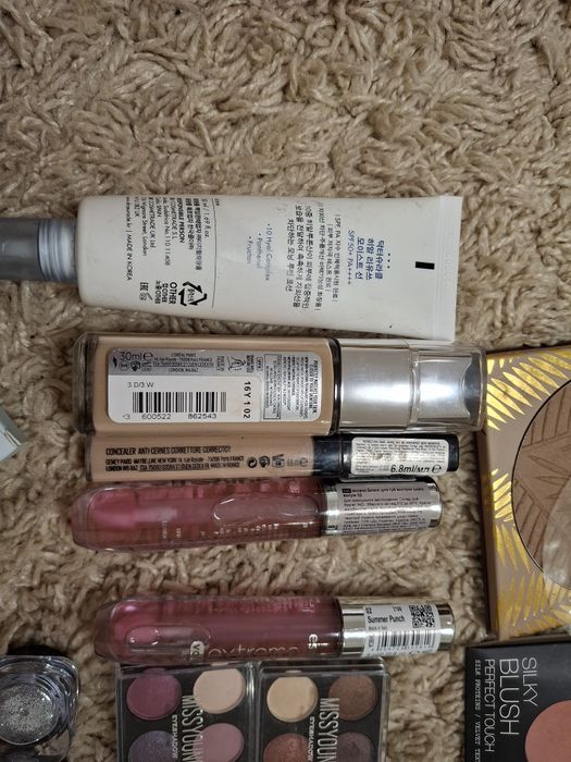 L'ORÉAL Maybelline Lovely Wibo Pudra Essence Missyoung Dr.Cerucale