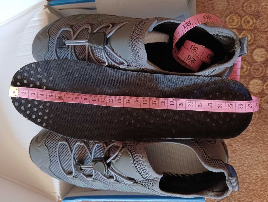 Кросівки чоловічі