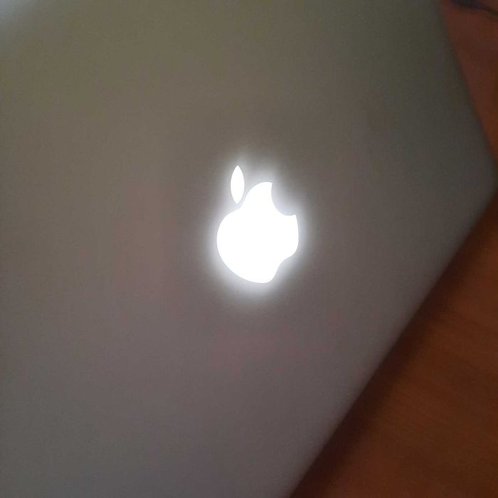 Ноутбук MacBook Pro 13-inch Intel Core 2 Duo 2.4GHz /HDD 250 Gb