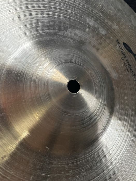 Zildjian A-Series Medium Thin Crash 17°/43 cm (Rachado)