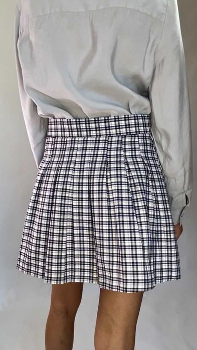 Mini spódnica w kontrafałdy Bershka rozm. M
