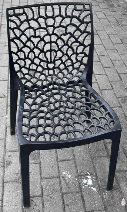 Krzesła plastikowe ogrodowe