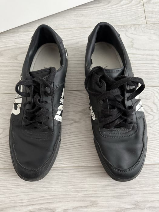 Zara          кросівки.