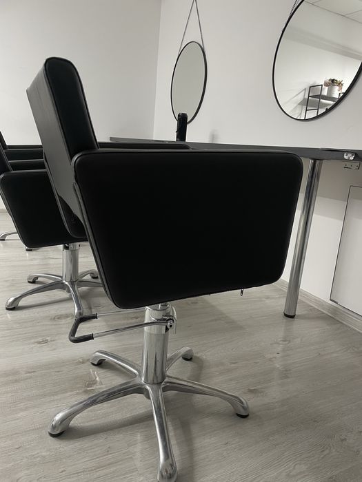 Продам перукарську мийку і перукарські крісла