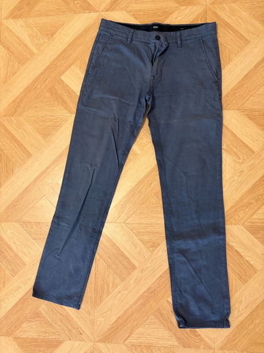 Чоловічі класичні брюки Boss, розмір 32-34. Чудова якість.