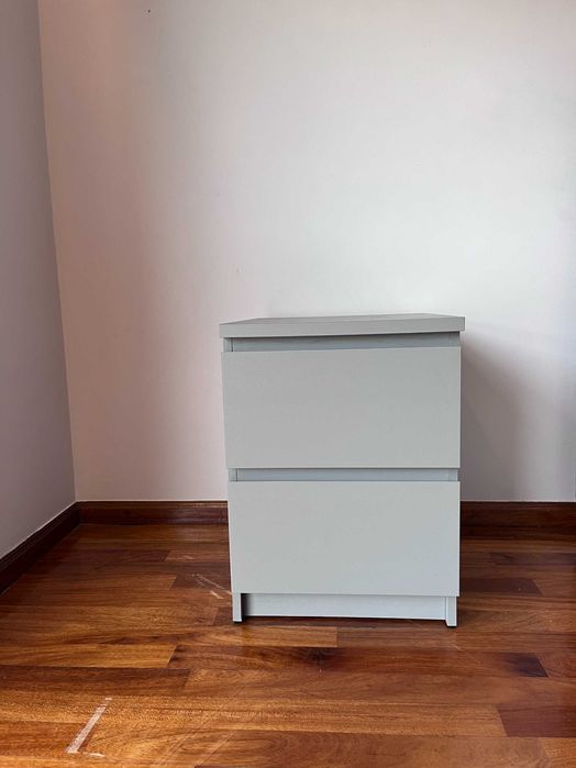 Cama solteiro SOMMIER c/ cabeceira + mesinha cabeceira