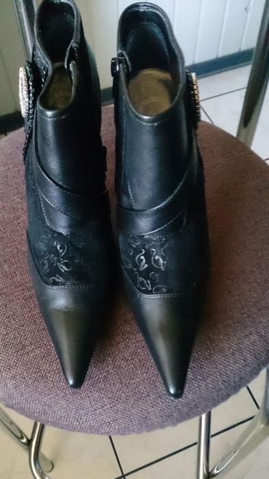 Botki 30zł NOWE  rozm 38