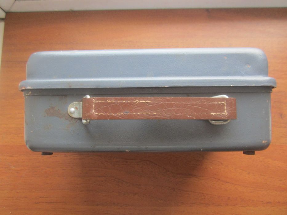 Металлическая коробка для хранения и переноски тестера Ц4312 и др.