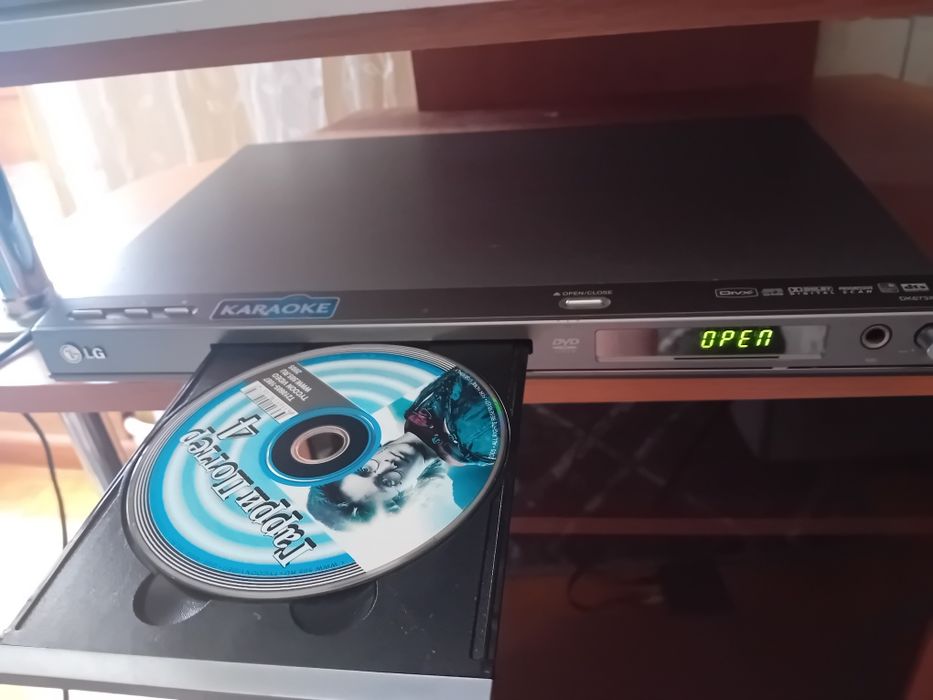 Телевізор з dvd-плеєром
