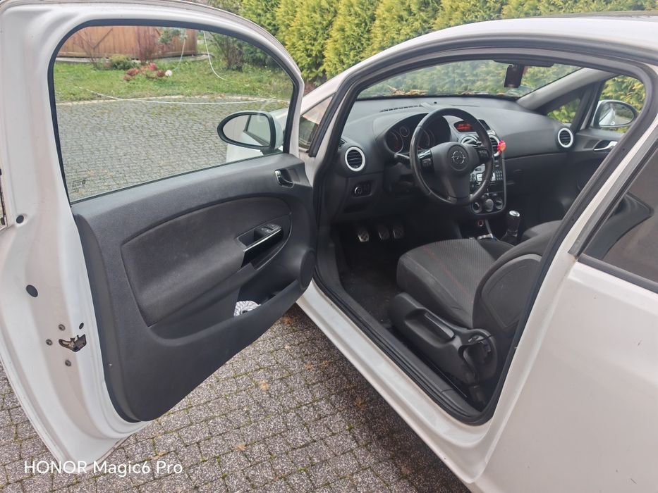 Opel Corsa D 1.4 2011