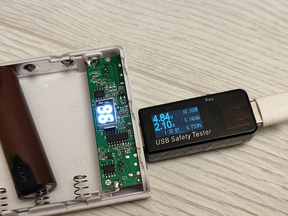 Корпус павербанка  8x18650 5v2a  Power Bank кейс