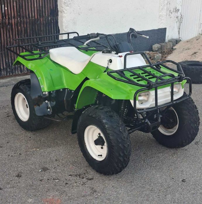 Moto4 Kawasaki KLF 220