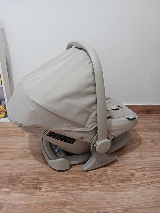 Carrinho de Passeio + Alcofa + Ovinho + 2 Bases para colocar o Ovinho com e sem isofix