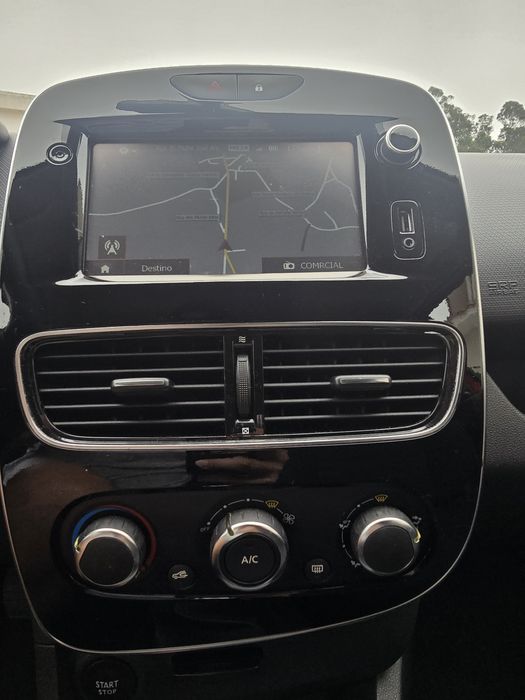 Renault Clio com 23000 Km