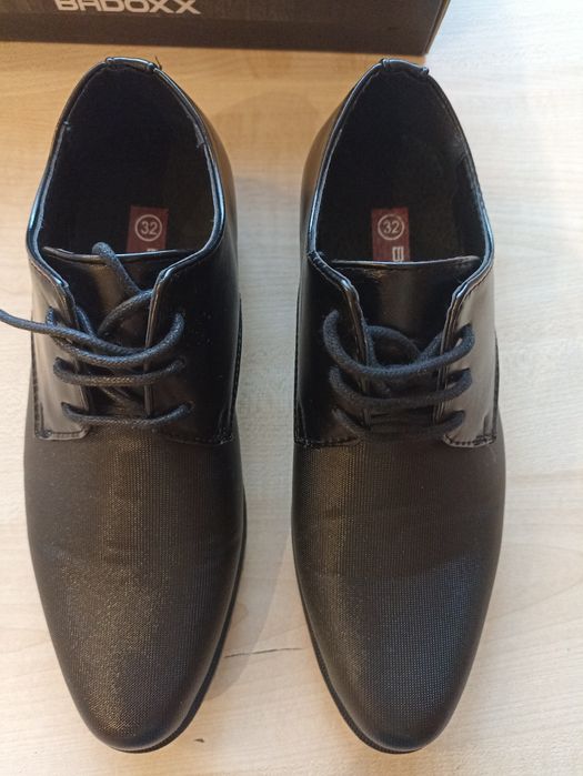 Czarne eleganckie buty rozm 32,komunijne