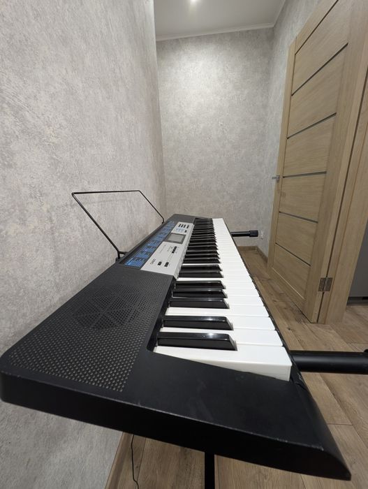 Синтезатор Casio