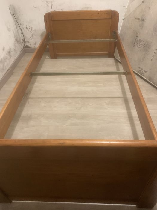 Cama de solteiro so a estrutura