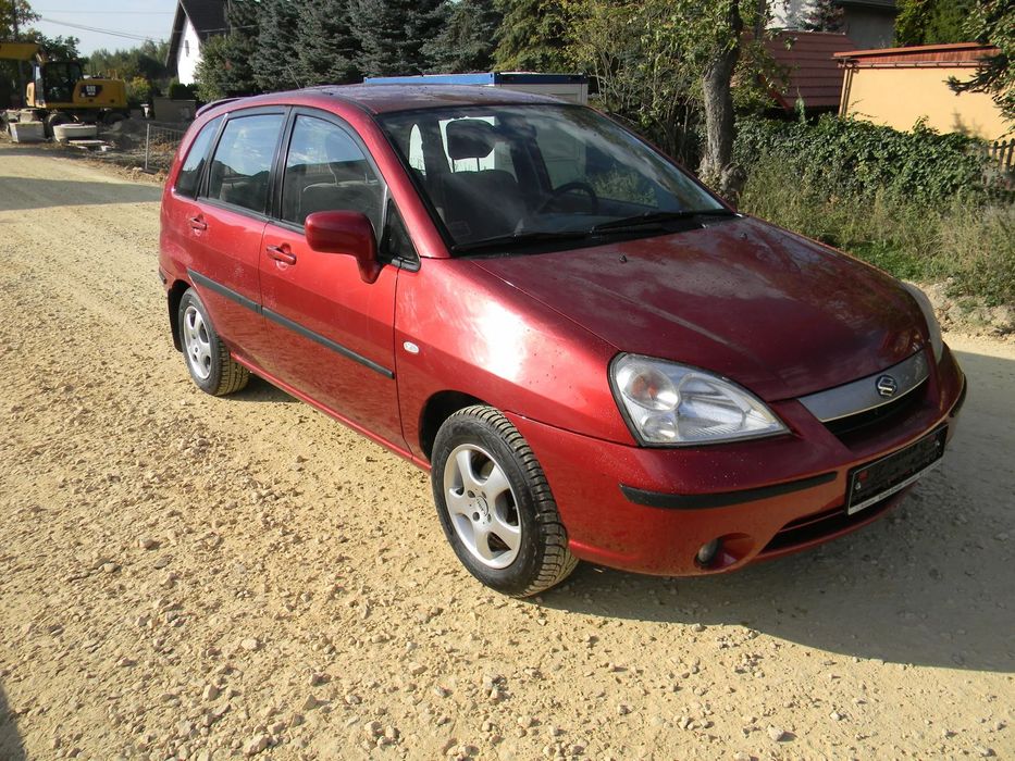 Suzuki Liana