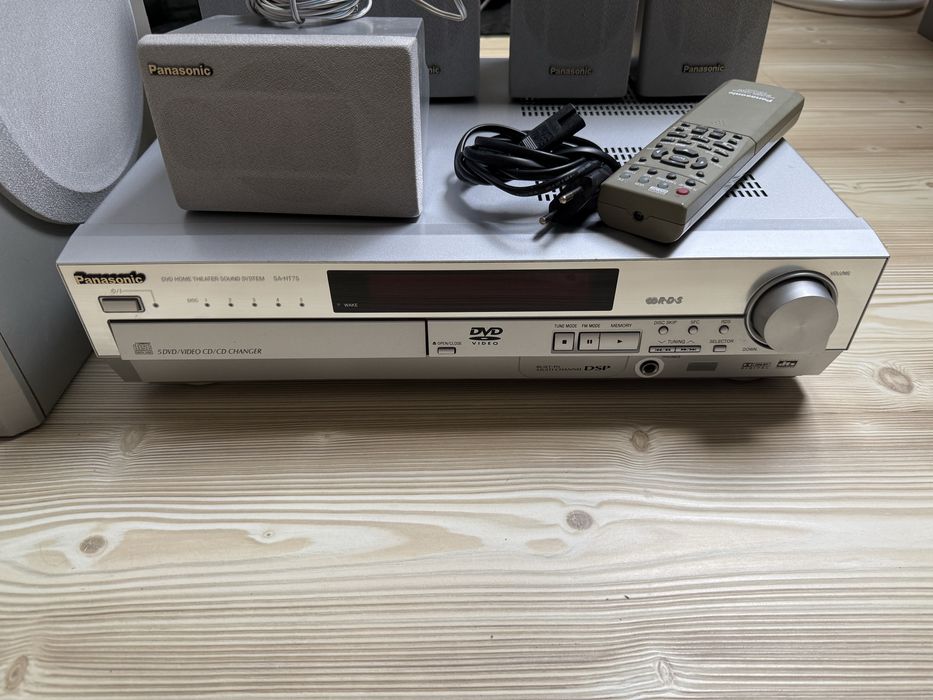 Kino Domowe/Amplituner Panasonic SA-HT 75