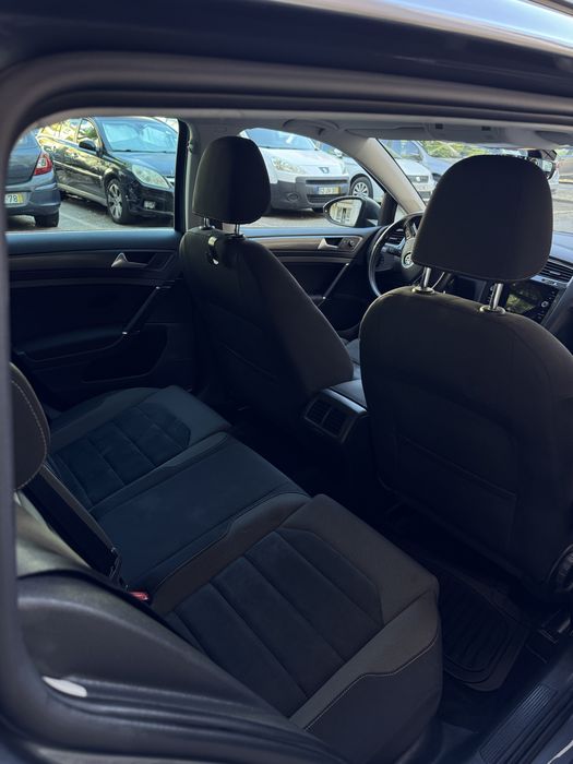 Aluguer de carro / VW GOLF SW
