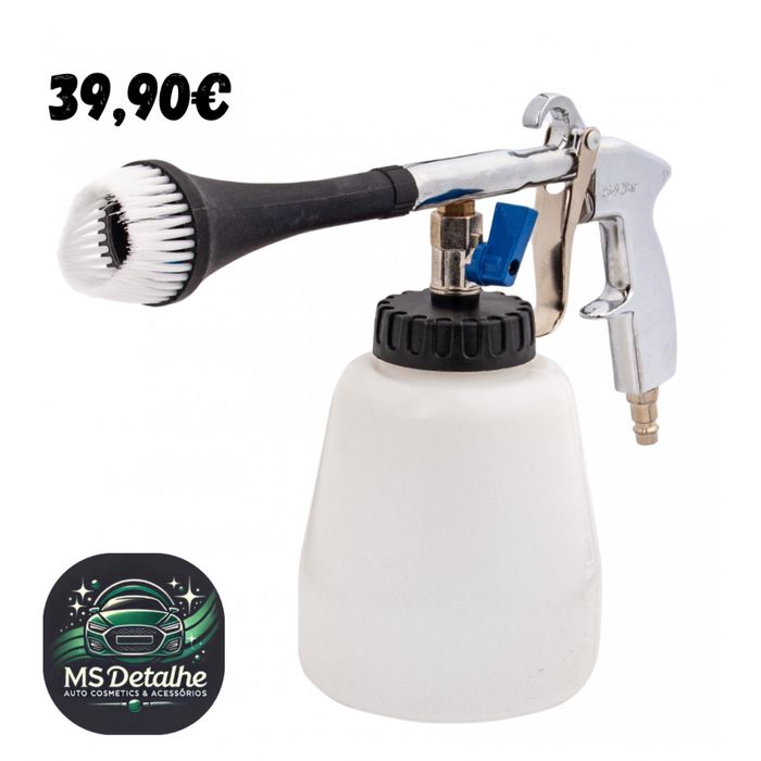 Diverso material detalhe automóvel