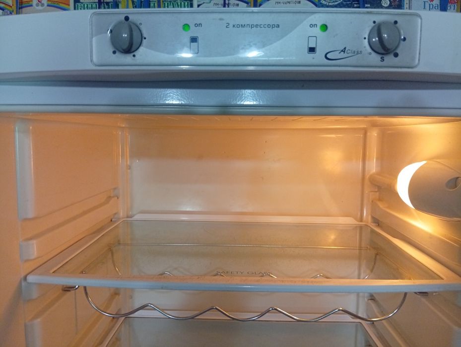 Холодильник Ariston hotpoint