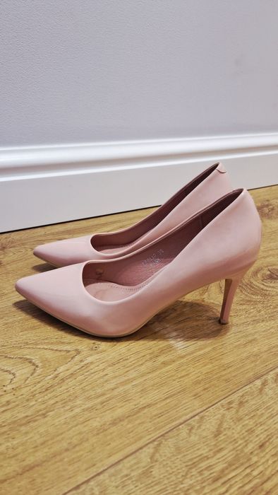 Buty damskie szpilki 38
