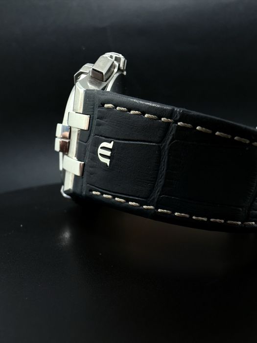 Швейцарський годинник Maurice Lacroix